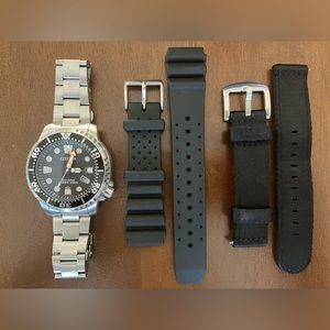 Citizen Men's Silver and Black Watch with Extra Straps